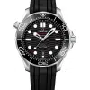 produktbilde av Omega Seamaster Diver 300M Co-Axial Master Chronometer 42 MM med sort gummirem. Ref. 210.32.42.20.01.001