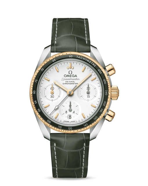 Omega Speedmaster 38 Co‑Axial Chronograph 38 mm med sølvfarget tallskive, kasse i stål og gull og grønn skinnrem. Referanse: 324.23.38.50.02.001