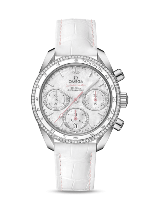 Omega Speedmaster 38 Co‑Axial Chronograph 38 mm med hvit perlemorskive, diamanter på bezel og hvit skinnreim. Referanse: 324.38.38.50.55.001