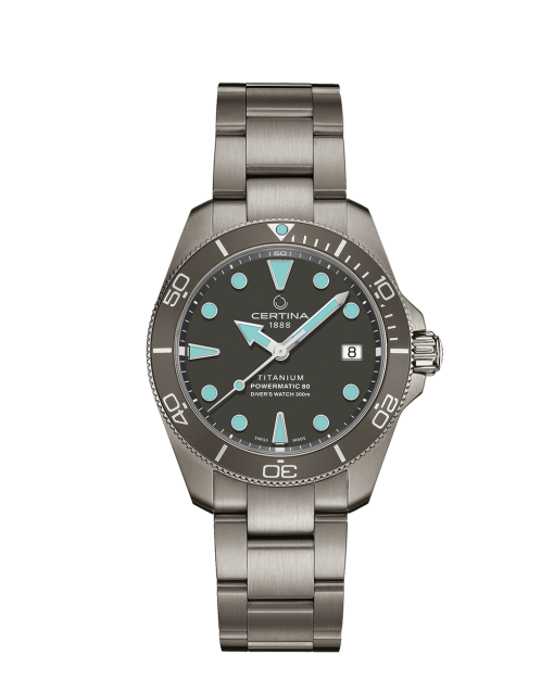 Produktbilde av Certina DS Action Diver 38mm med grå urskive på stållenke. Ref. C032.807.44.081.00.