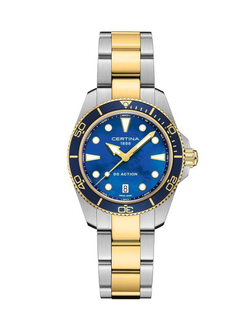 Produktbilde av Certina DS Action 34.5mm med blå urskive og stållenke. Ref. C048.210.22.131.00.