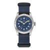 Produktbilde av Hamilton Khaki Field Expedition Auto 37mm med blå urskive på tekstilrem. Ref. H70225940.