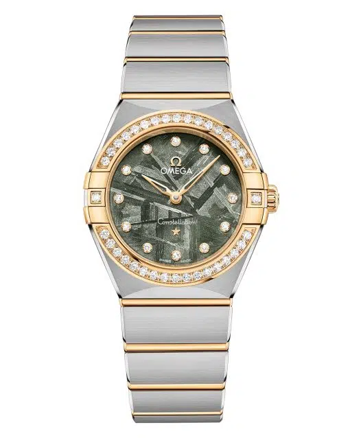 Produktbilde av Omega Constellation 28mm med grønn urskive på gull og stållenke. Ref. O13125286099002.