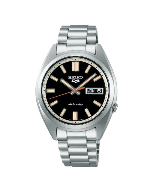 Produktbilde av Seiko 5 Sports SNXS Series 37.4mm med sort urskive på stållenke. Ref. SRPK89K1.