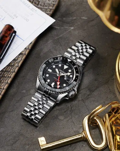 Miljøbilde: Seiko 5 Sports GMT «SKX Sports Style» Ref. SSK001K1