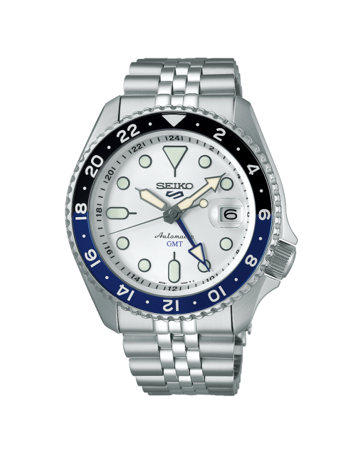 Produktbilde av Seiko 5 Sports SKX GMT med hvit urskive på stållenke. Ref. SSK033K1.
