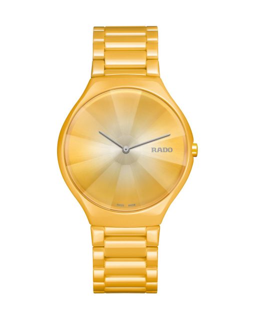 Produktbilde av Rado True Thinline x Great Gardens of the World med gul urskive på keramikk lenke. Ref. R27122252.