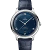 Produktbilde av Omega De Ville Prestige Co-Axial Master Chronometer 40MM med blå urskive på blå skinnrem. Ref. O43413402003001.
