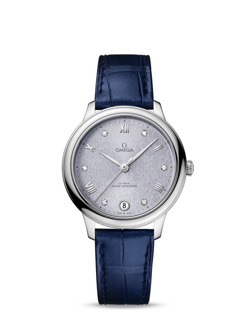 Produktbilde av Omega De Ville Prestige Co-Axial Master Chronometer 34MM med lyseblå urskive og blå skinnrem. Ref. O43413342053001.